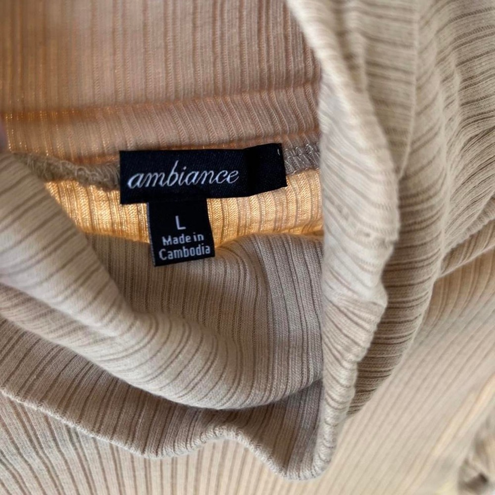 Ambiance NWT Beige Ribbed Turtleneck Bodysuit Y2K Layering Cozy Fitted - Picture 1 of 4